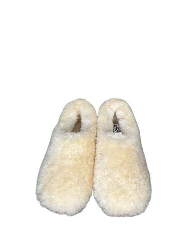 running shoes with low cushion-Slippers Designer By Ugg In Beige