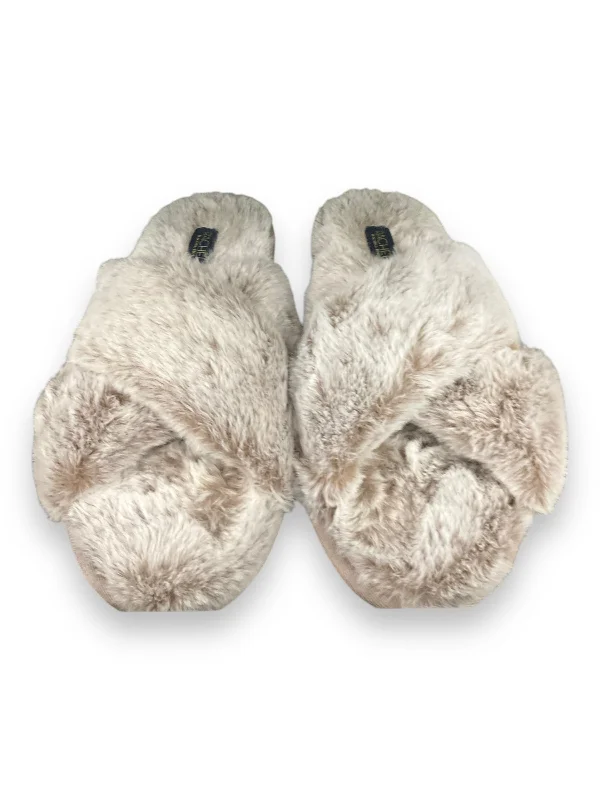 running shoes for wet climates-Slippers By Rachel Zoe In Brown