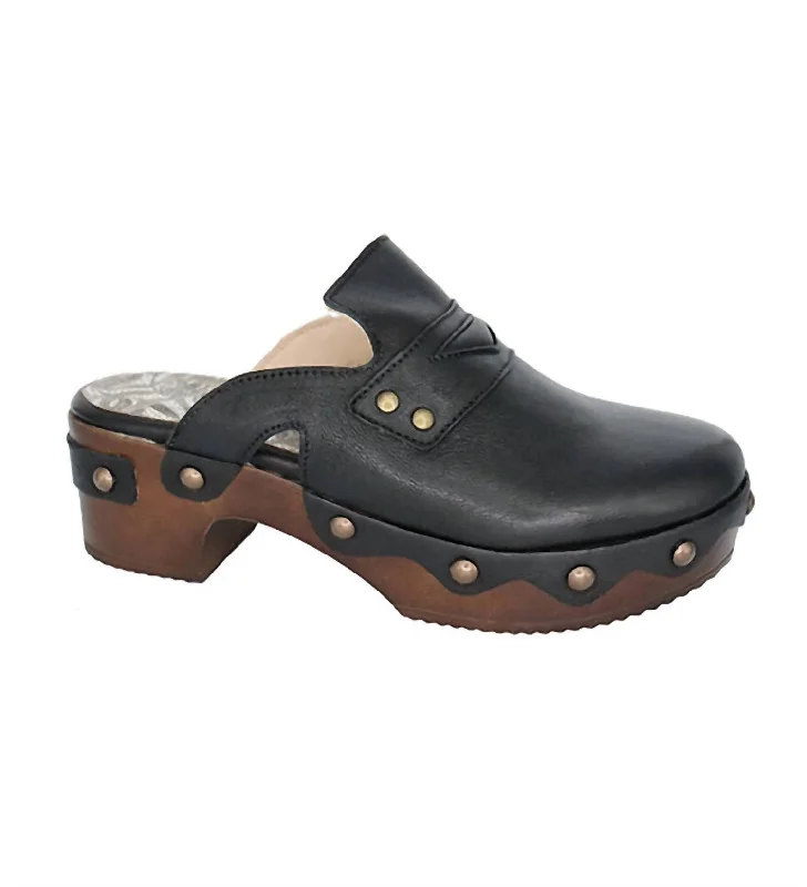 running shoes with high bounce-Women's Delphi Clogs In Black