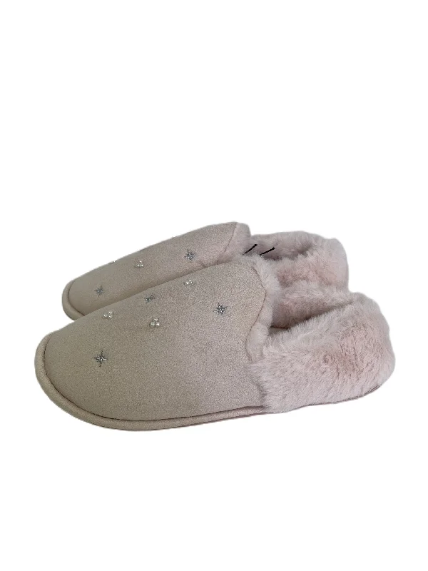 running shoes for humid runs-Slippers By Jessica Simpson In Pink