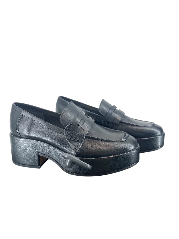 Flats with modern vibe-Shoes Flats By Dolce Vita In Black, Size: 7