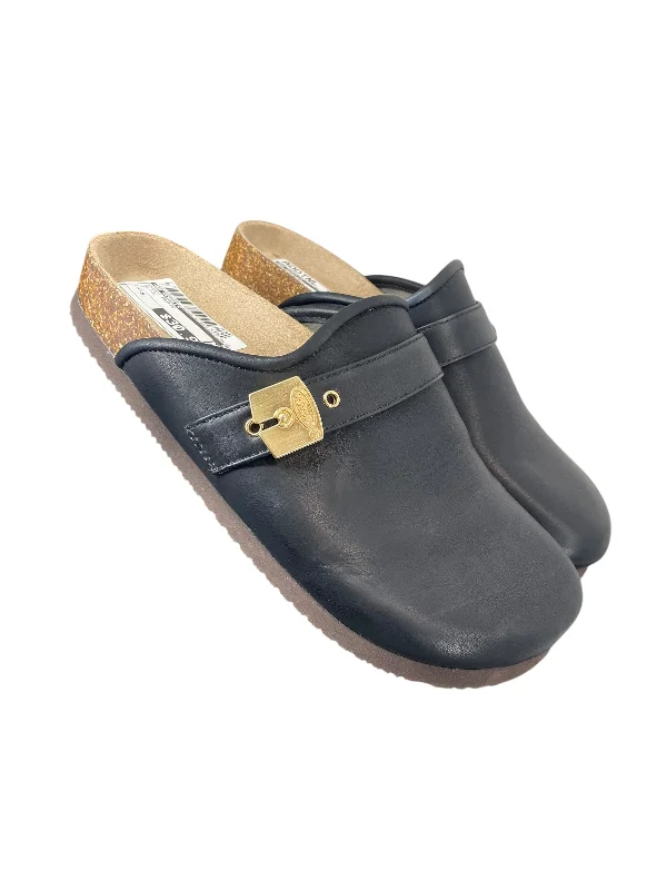 Flats in pet-friendly building-Shoes Flats By Dr Scholls In Black, Size: 8