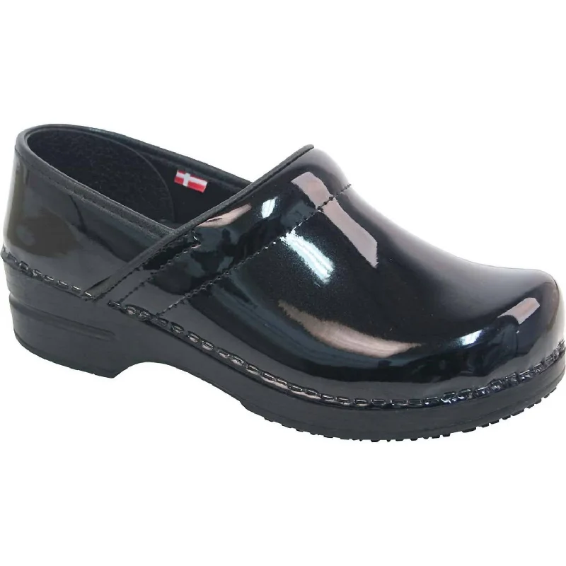 running shoes with energy return-Women's Sabel Smart Step Professional Clog In Patent Black