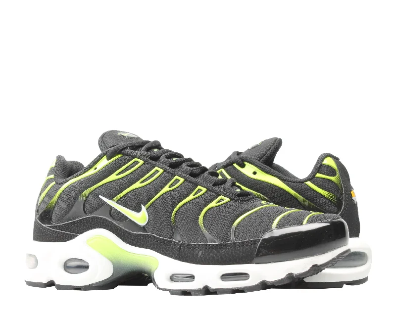 running shoes for road jogging-Nike Air Max Plus Men's Running Shoes