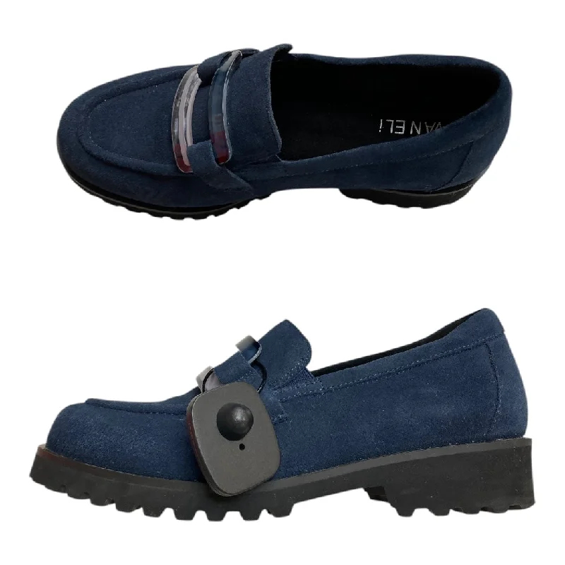 Flats in affordable city-Shoes Flats By Vaneli In Navy, Size: 8.5