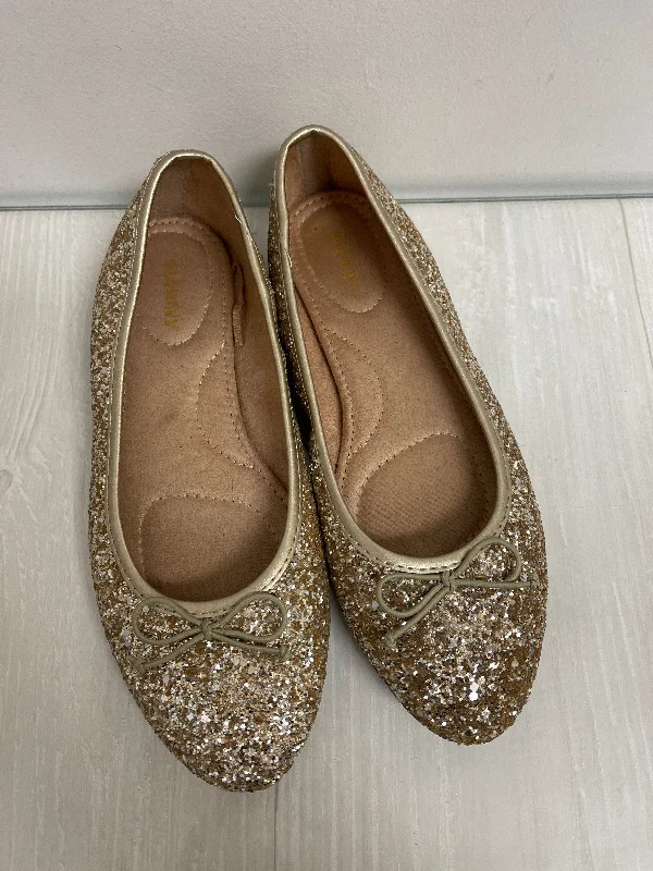 Flats with open layout-Shoes Flats By Old Navy In Gold, Size: 7