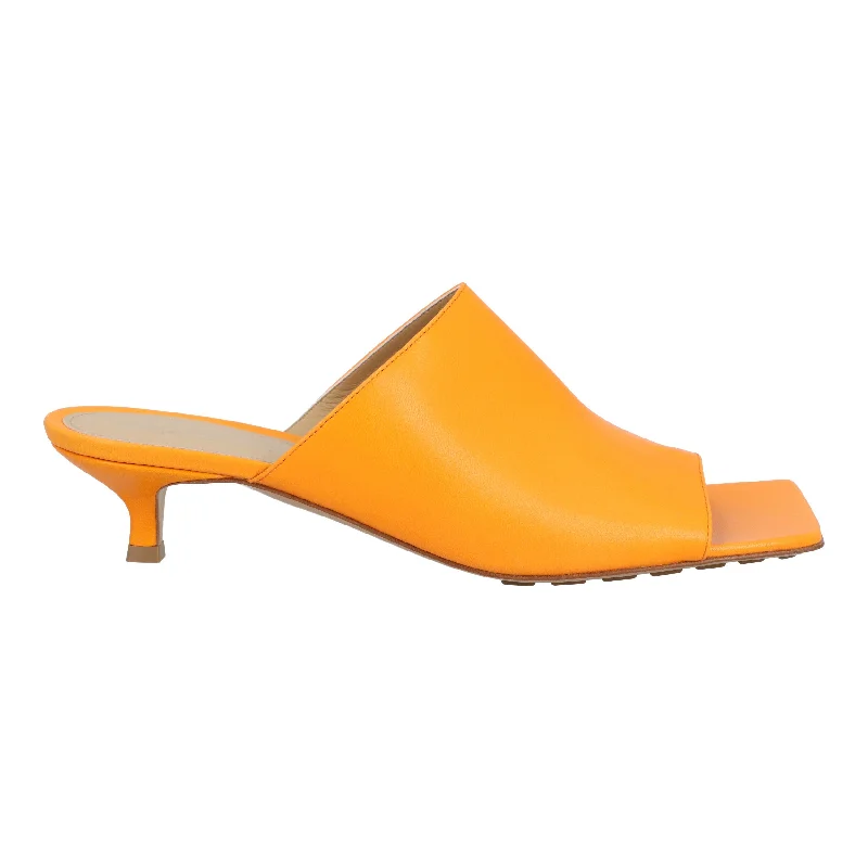 running shoes with firm midsole-Bottega Veneta Stretch Mule orange