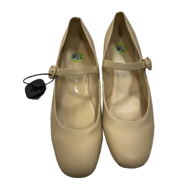 Flats near art spaces-Shoes Flats By Marc Fisher In Cream, Size: 9.5